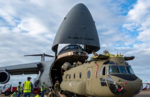 Australia receives two more Chinook helicopters from the US Australian Chinook helicopter fleet grows to 14