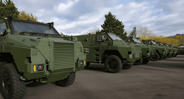 New Zealand receives first batch of Bushmaster vehicles from Australia (1)
