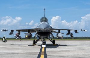 Ukrainian pilots starting training on Western 4th-gen fighters, UK confirms