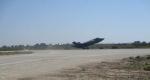 F-35 landing on RADR