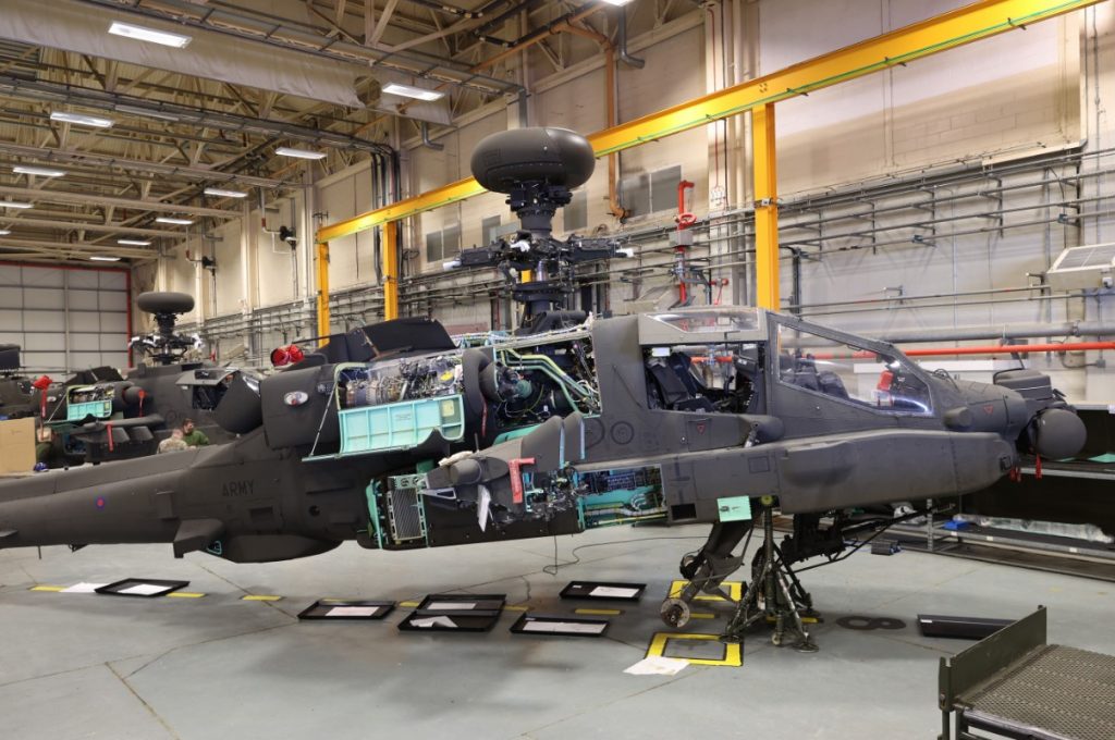 https://defbrief.com/wp-content/uploads/2022/01/British-Army-inducts-its-new-AH-64E-Apache-attack-helicopter-into-service1-1024x680.jpg