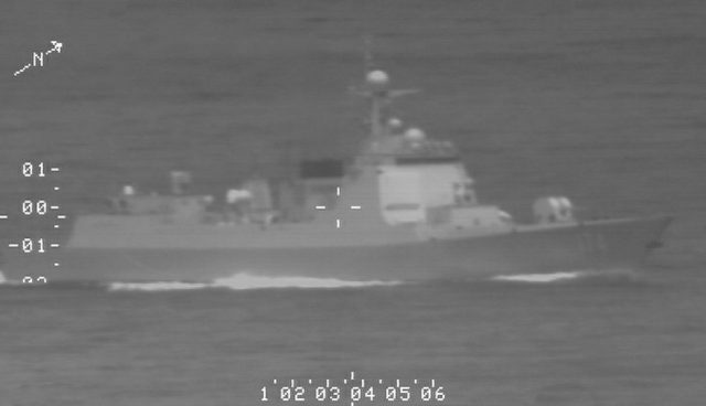 Chinese destroyer lasing Australian Poseidon MPA