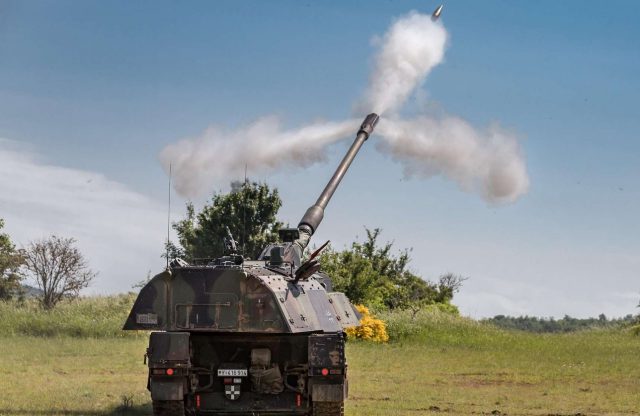 100 PzH2000 howitzers for Ukraine