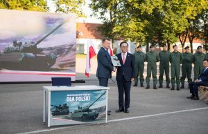 Poland, South Korea tank howitzer deal