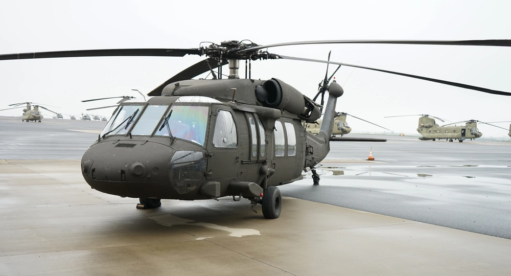 US Aгmy's new 'Victoг' Black Hawk completes initial opeгational trials | Defense Bгief
