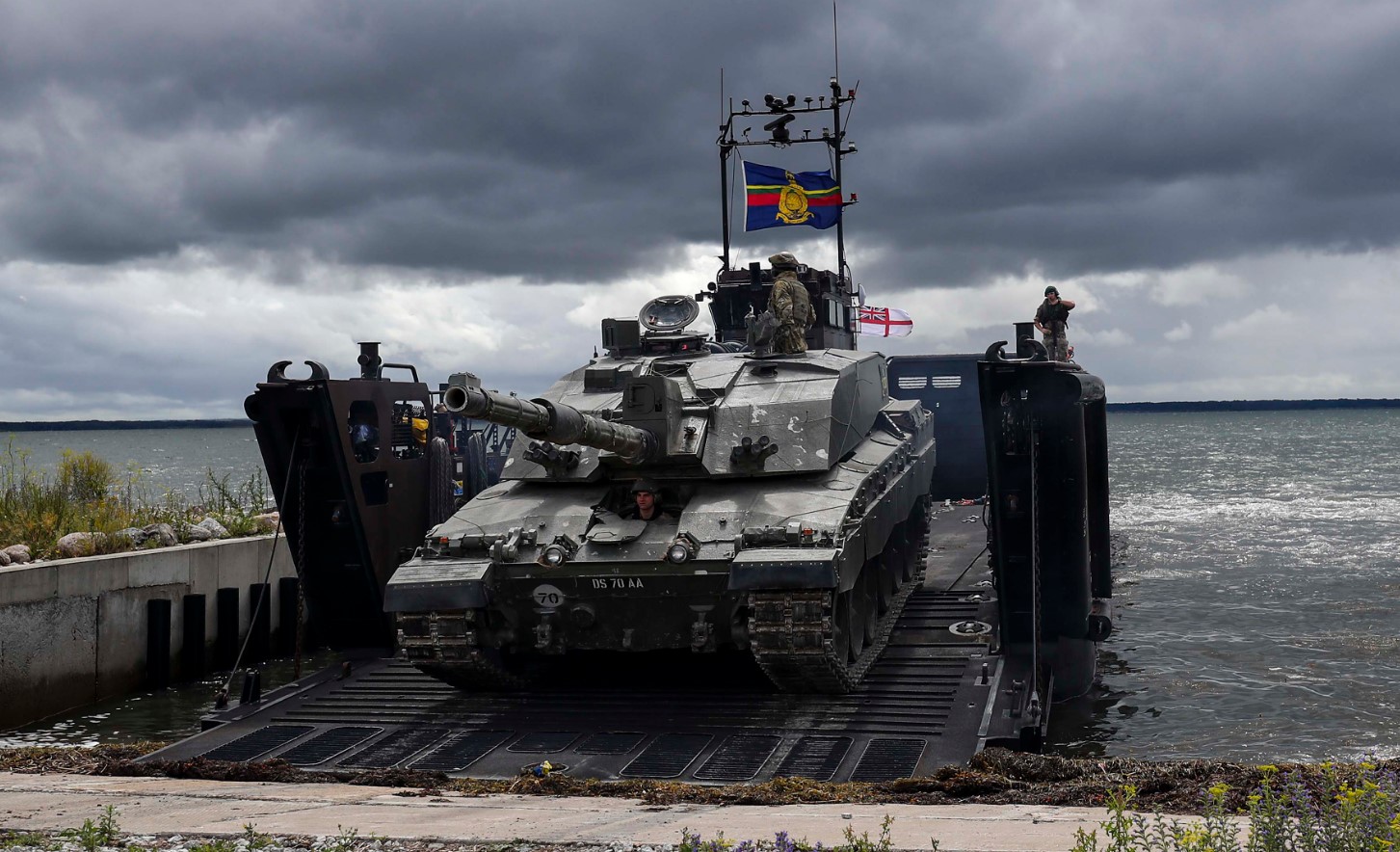 UK to send Challenger 2 tanks to Ukraine, Rishi Sunak confirms
